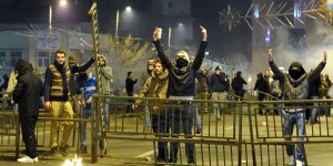 PROTESTE - PIATA UNIVERSITATII (via B1.ro)